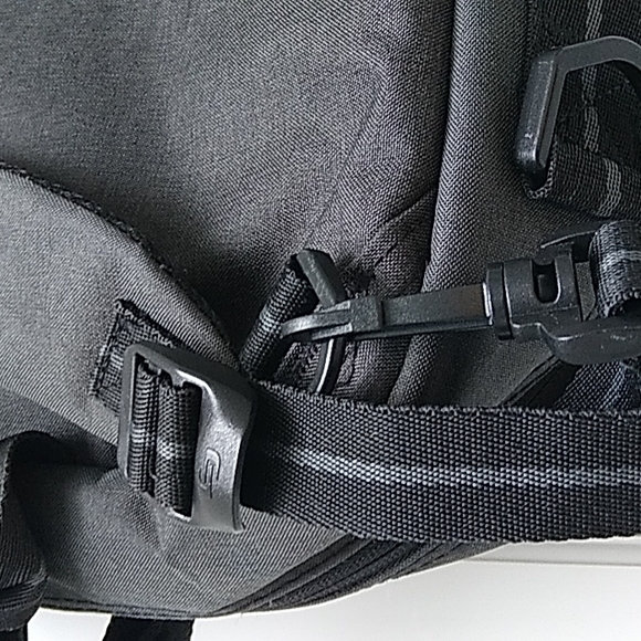 Solo New York Duane Hybid Briefcase Backpack - Picture 5 of 11